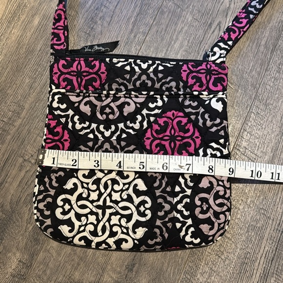 Vera Bradley Windsor Navy Shoulder Bag w/Front Zipper Pocket - Picture 7 of 8